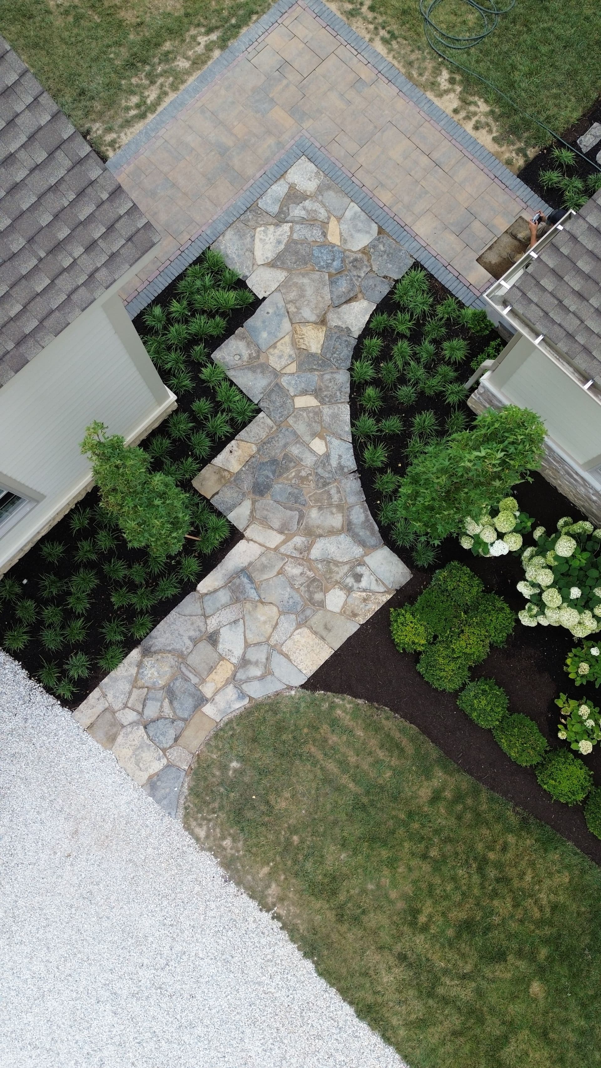 Gallery photos for Stonework, Planting Beds, and a Garden Area Done Right: Image #4