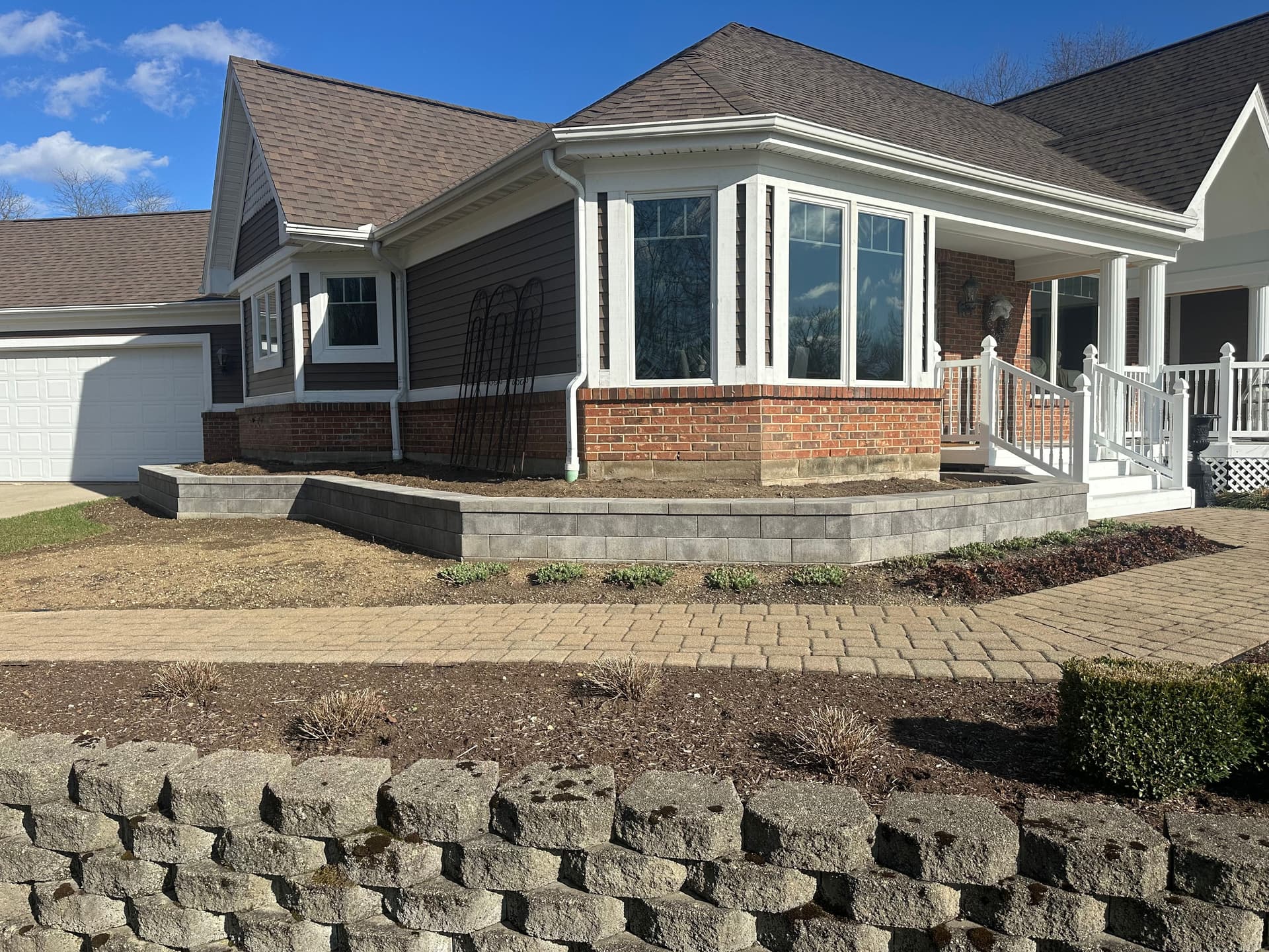 Garden Wall Installation in Troy, Ohio