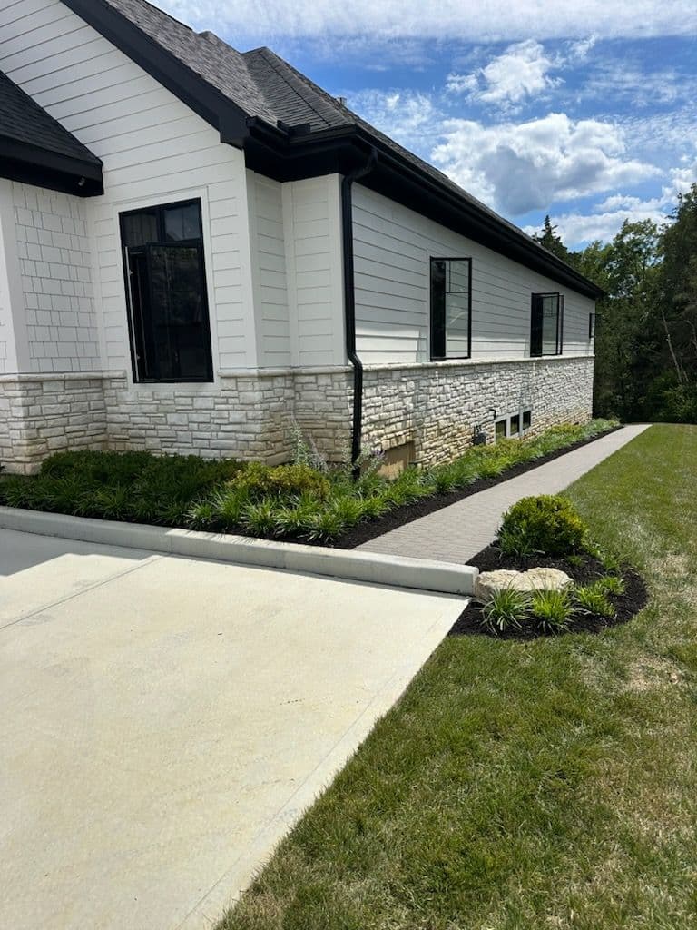 Stunning Landscape Design in Mason Ohio image
