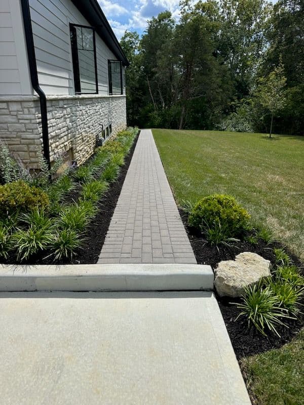 Gallery photos for Stunning Landscape Design in Mason Ohio: Image #1